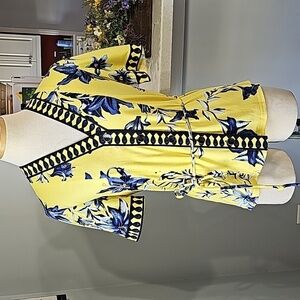 AVERARDO BESSI, yellow and blue‎ floral design blouse. With belt. Size 8. ITALY.